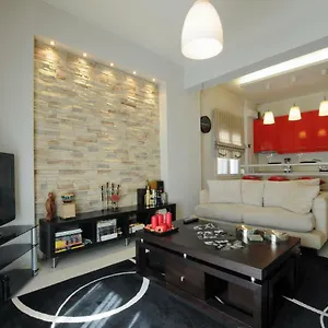 https://f-b-collection-apartment-for-3-thessaloniki.hotels-of-thessaloniki.com